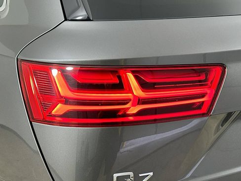 Used 2019 Audi Q7 3.0T Premium Plus w/ Premium Plus Package AWD/4WD image 12