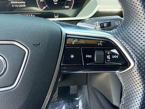 Used 2022 Audi e-tron S Premium Plus AWD/4WD image 37