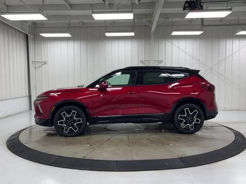 Used 2023 Chevrolet Blazer RS w/ Driver Confidence II Package AWD/4WD image 5