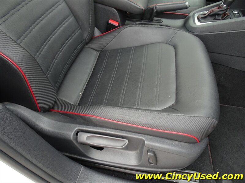 Used 2014 Volkswagen Jetta GLI Edition 30 FWD image 33