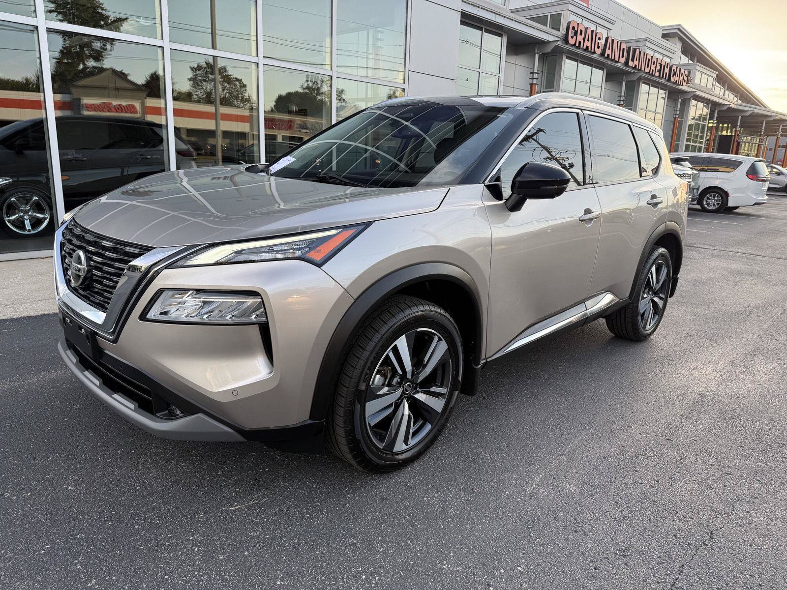 Used 2021 Nissan Rogue SL w/ Premium Package AWD/4WD image 2