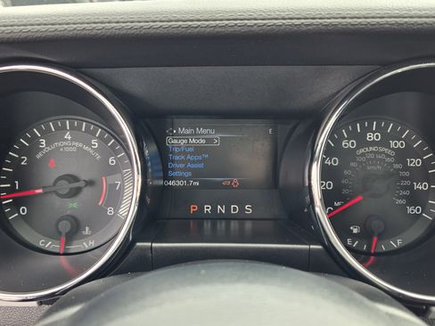 Used 2016 Ford Mustang Premium image 13