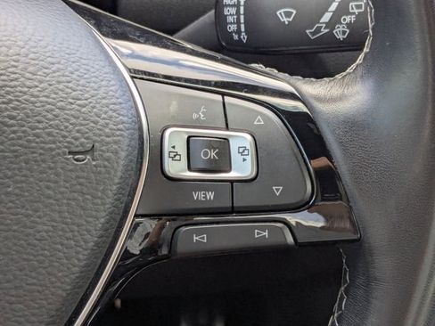 Used 2021 Volkswagen Tiguan SE R-Line image 31