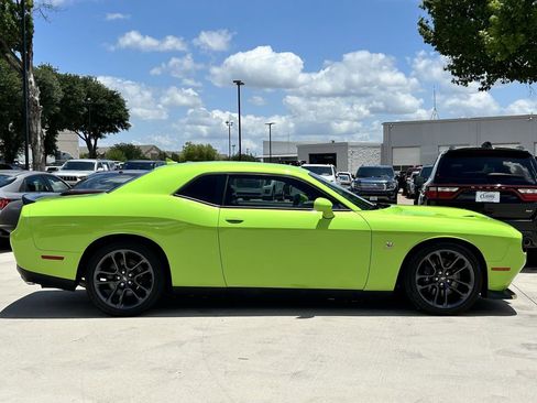 Used 2023 Dodge Challenger R/T Scat Pack w/ Plus Package RWD image 3
