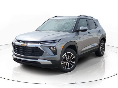 Used 2024 Chevrolet TrailBlazer LT w/ Convenience Package AWD/4WD image 1