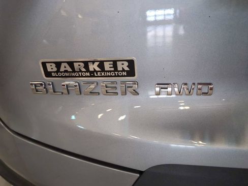 Used 2025 Chevrolet Blazer LT AWD/4WD image 31