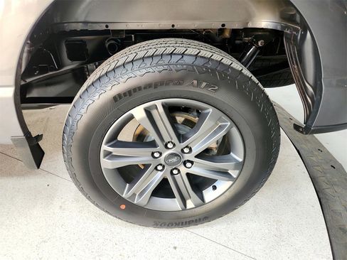 Used 2023 Ford F150 Lariat w/ Equipment Group 502A High image 55