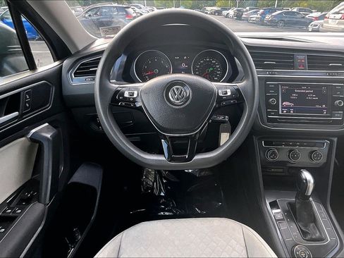 Used 2019 Volkswagen Tiguan S w/ 3rd Row Seat Package AWD/4WD image 5