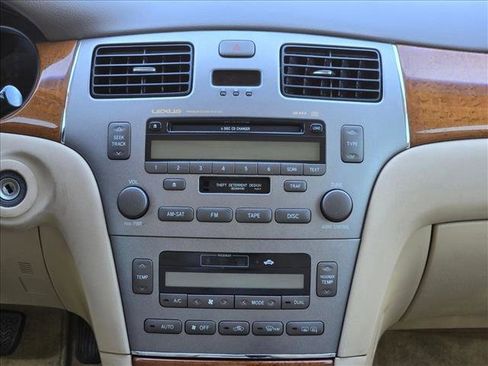 Used 2005 Lexus ES 330 image 12