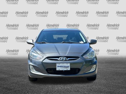 Used 2012 Hyundai Accent SE FWD image 10