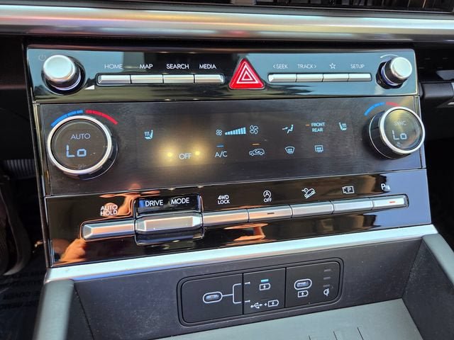 Used 2025 Hyundai Santa Fe XRT AWD/4WD image 29