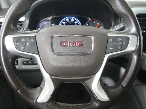 Used 2020 GMC Acadia SLT w/ Driver Alert Package II FWD image 19
