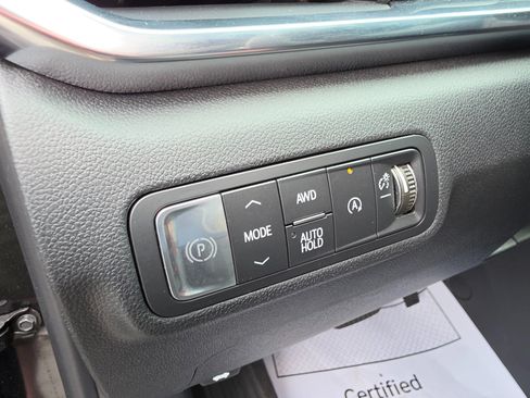 Used 2025 GMC Terrain Elevation w/ Technology Package II AWD/4WD image 33