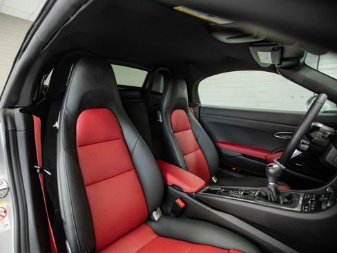 Used 2024 Porsche 718 Boxster S image 25