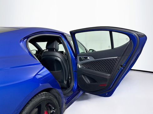 Used 2021 Genesis G70 3.3T w/ Sport Package image 31