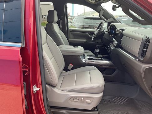 Used 2025 Chevrolet Silverado 1500 LTZ AWD/4WD image 26