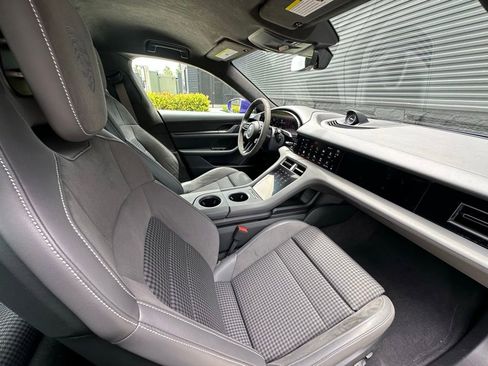 Certified 2025 Porsche Taycan Turbo AWD/4WD image 39
