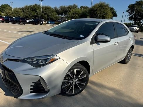 Used 2018 Toyota Corolla SE FWD image 6