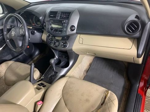 Used 2011 Toyota RAV4 Limited w/ Limited Extra Value Pkg AWD/4WD image 7
