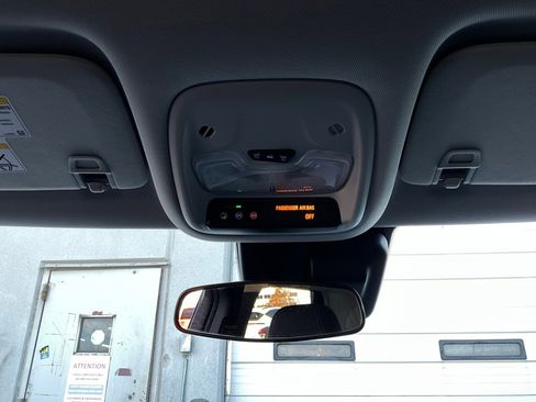 Used 2025 Chevrolet TrailBlazer LT image 13