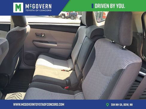 Used 2017 Toyota Prius V Three FWD image 16