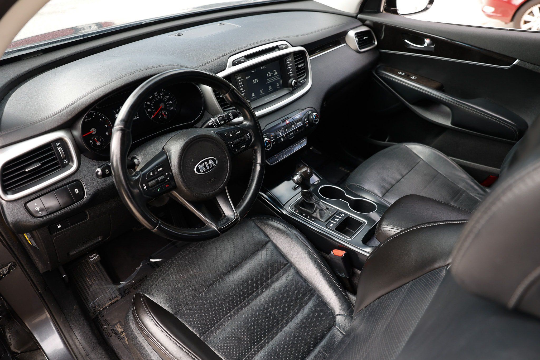 Used 2017 Kia Sorento AWD w/ LX Convenience Package image 6