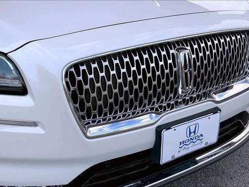 Used 2022 Lincoln Nautilus Reserve w/ Equipment Group 202A image 31