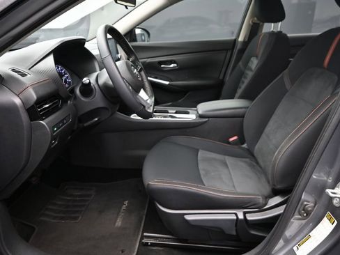 Used 2023 Nissan Sentra SR w/ Midnight Edition Package FWD image 14