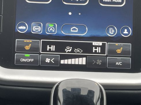 Certified 2024 Subaru Outback Premium image 27