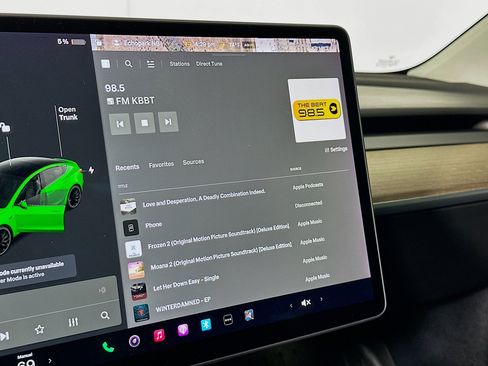 Used 2021 Tesla Model 3 Performance image 18