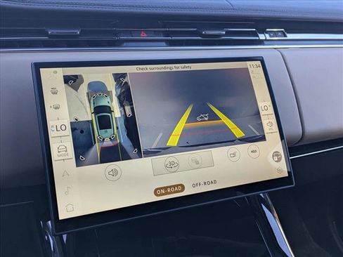 New 2025 Land Rover Range Rover Sport SE image 13