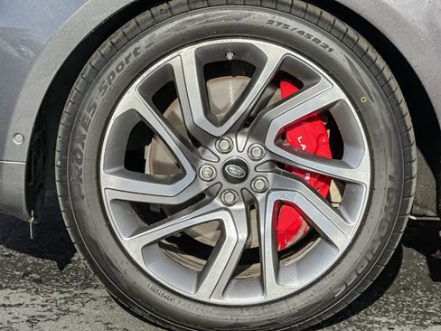 Used 2018 Land Rover Range Rover Sport HSE Dynamic image 27
