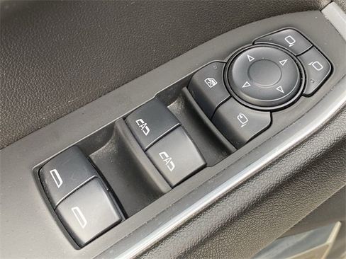 Used 2024 GMC Sierra 1500 SLT image 23