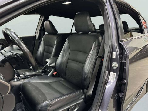 Used 2017 Honda Accord Sport image 12