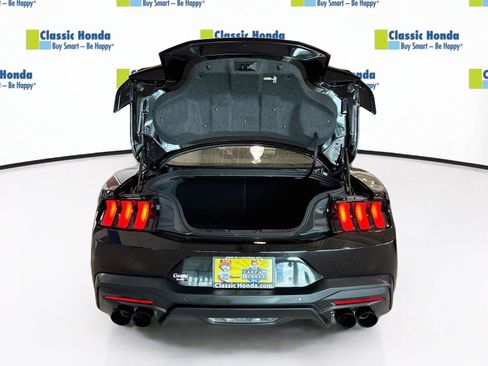 Used 2025 Ford Mustang GT w/ GT Performance Package RWD image 27