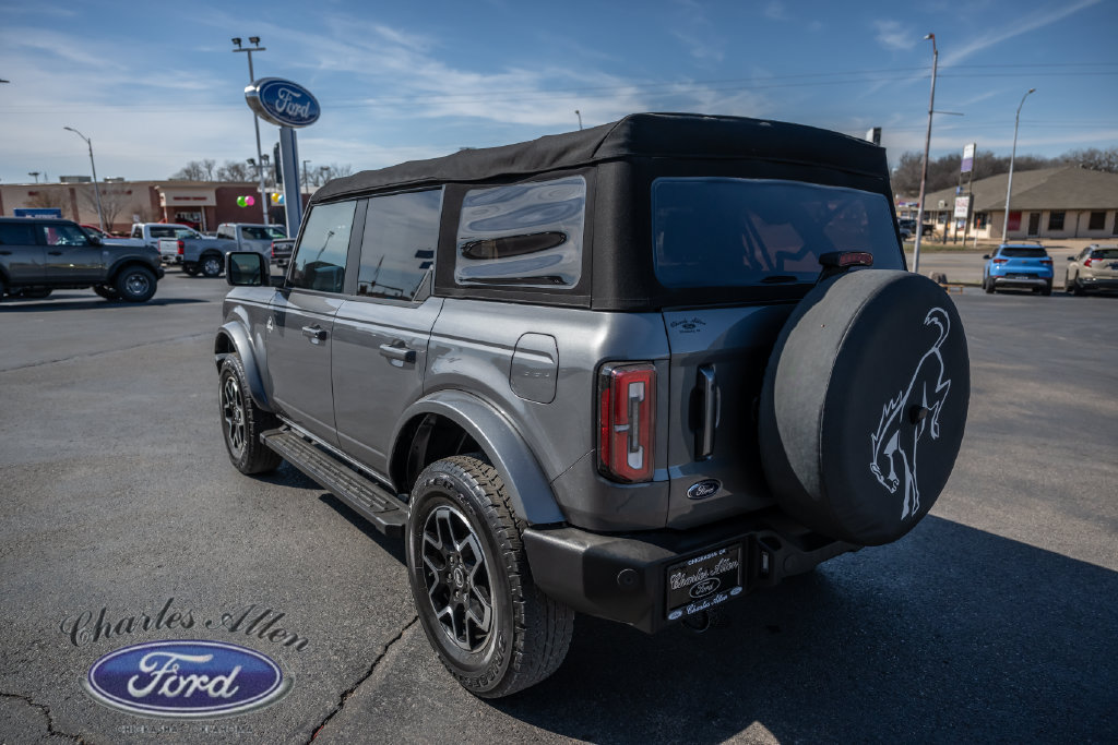 Used 2022 Ford Bronco Outer Banks AWD/4WD image 5