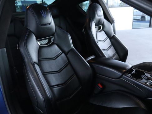 Used 2018 Maserati GranTurismo Sport image 35