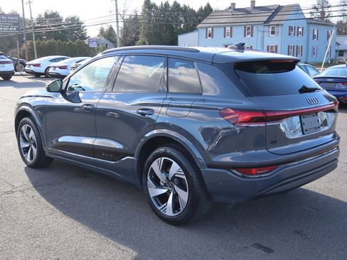 Used 2025 Audi Q6 e-tron Premium Plus image 7