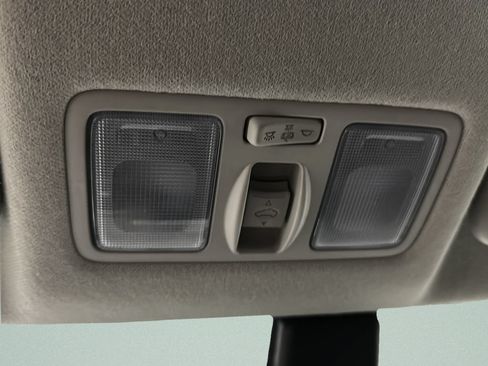 Certified 2023 Hyundai Venue SEL FWD image 30