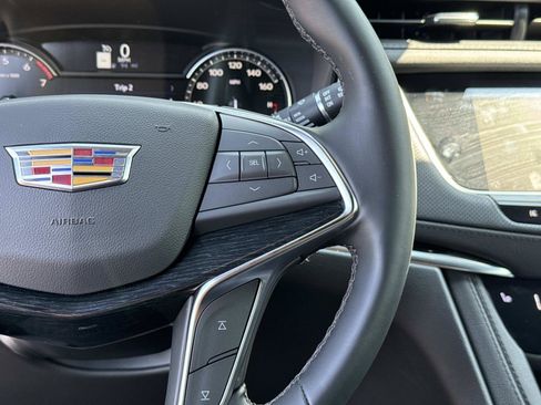 Used 2025 Cadillac XT5 Premium Luxury w/ LPO, Floor Liner Package FWD image 18
