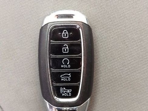 Used 2021 Hyundai Elantra SEL FWD image 27
