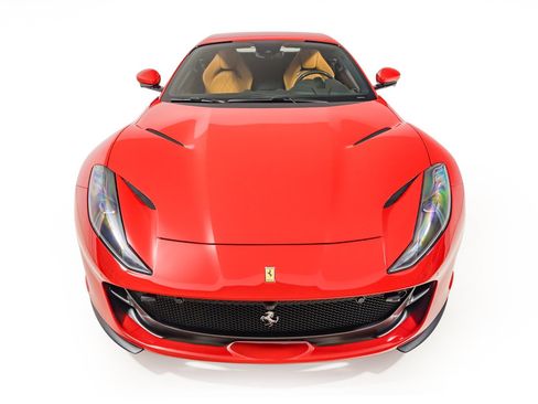 Used 2021 Ferrari 812 GTS RWD image 5