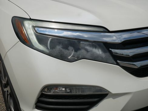 Used 2016 Honda Pilot Elite image 16