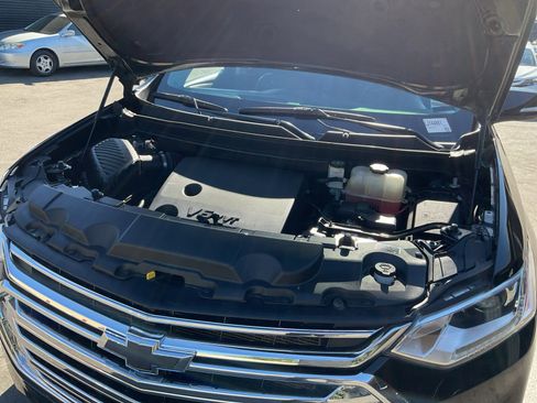Used 2020 Chevrolet Traverse LT image 24
