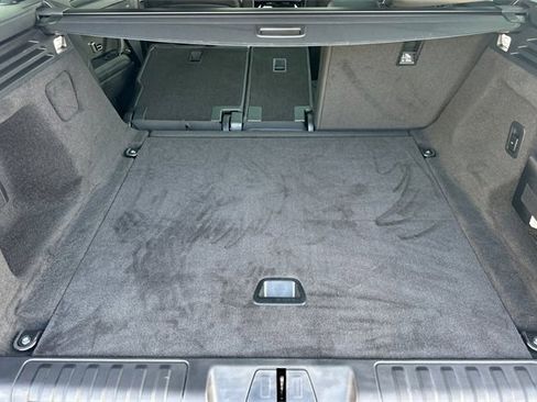 Certified 2025 Land Rover Range Rover Sport SE image 14