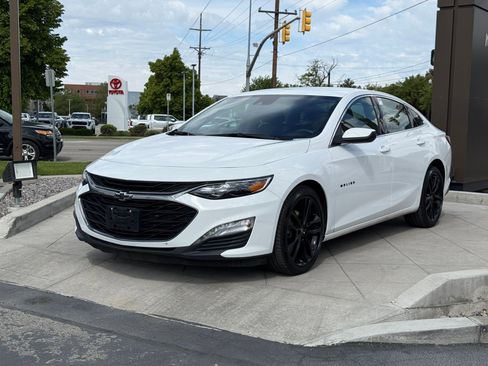 Used 2024 Chevrolet Malibu LT w/ Sport Edition FWD image 10