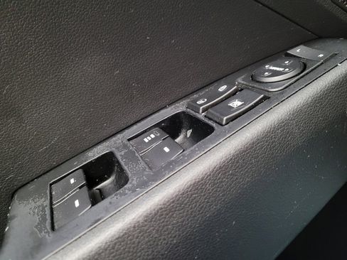 Used 2018 Hyundai Elantra SE FWD image 27