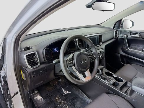Used 2020 Kia Sportage LX image 15