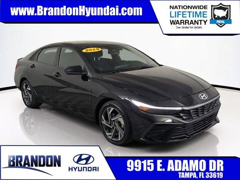 Used 2025 Hyundai Elantra SEL FWD image 1