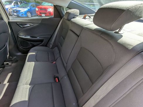 Used 2024 Chevrolet Malibu LT FWD image 24